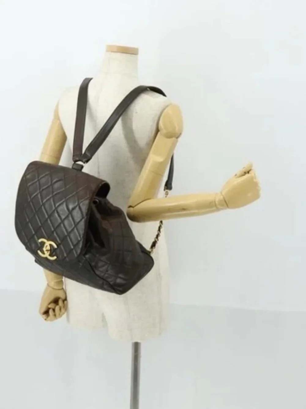 CHANEL Matelasse Backpack Lamb Skin Dark Brown Gold CC Auth ki6346